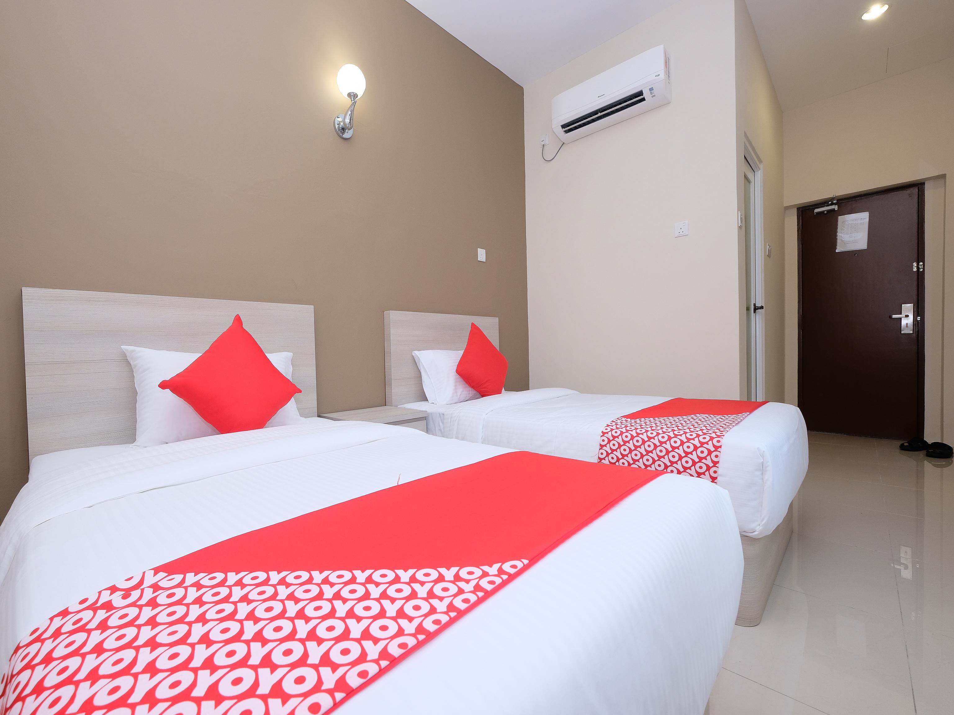 Super Oyo 43935 Mancalin Hotel Куантан Экстерьер фото