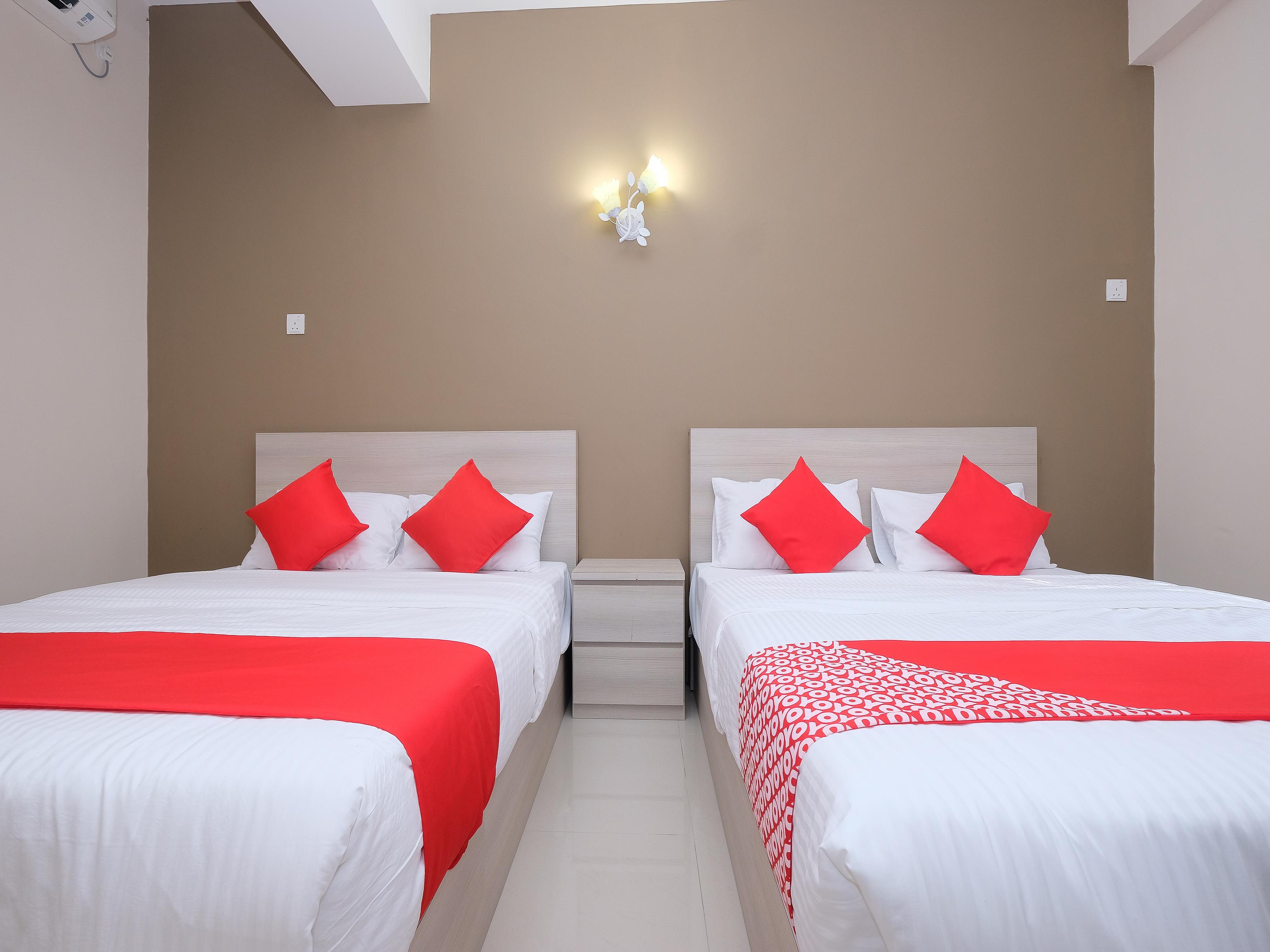 Super Oyo 43935 Mancalin Hotel Куантан Экстерьер фото